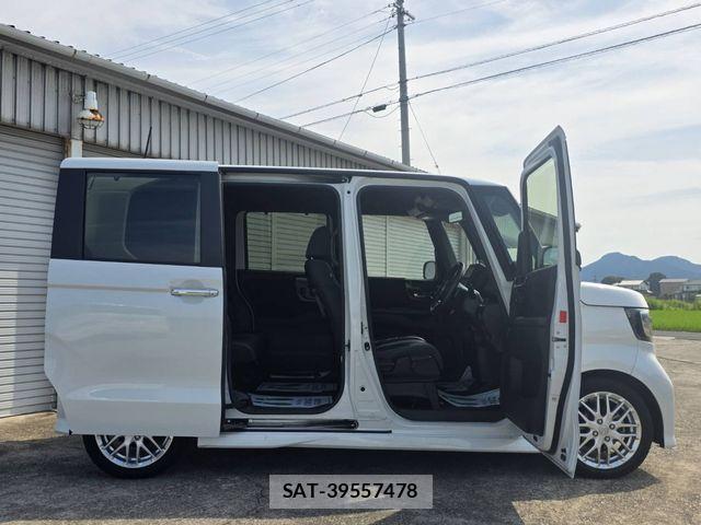 Honda N BOX 2021-02 8413852-5