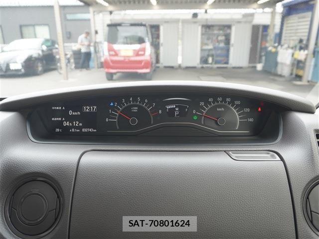 Honda N BOX 2019-05 8413857-9