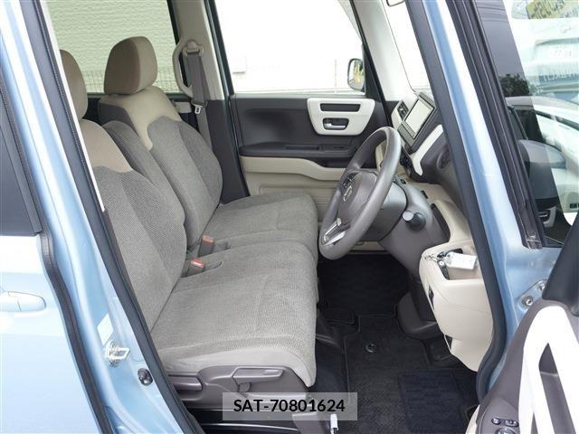 Honda N BOX 2019-05 8413857-13