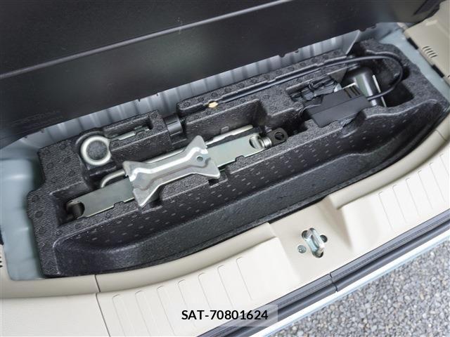 Honda N BOX 2019-05 8413857-16