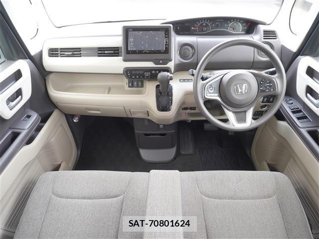 Honda N BOX 2019-05 8413857-5