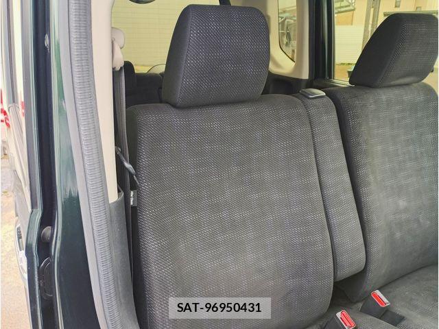 Honda N BOX 2017-06 8413862-13