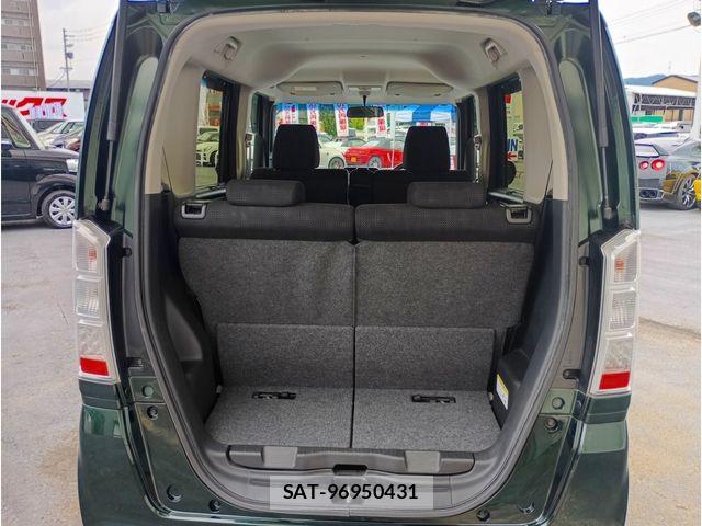 Honda N BOX 2017-06 8413862-17