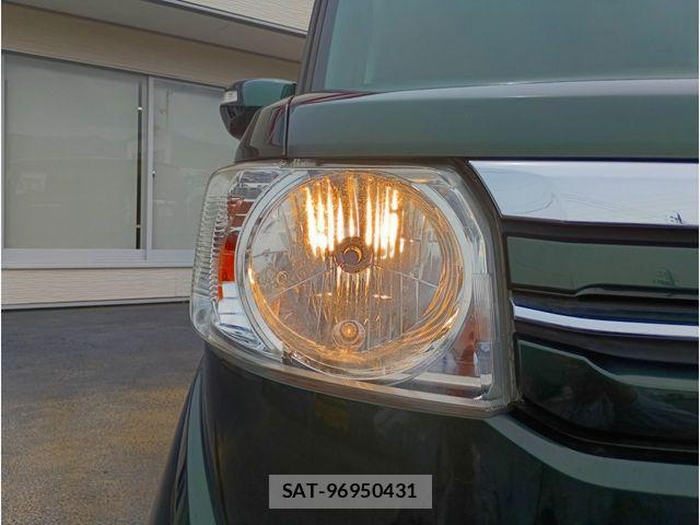 Honda N BOX 2017-06 8413862-19