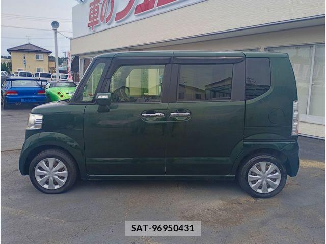 Honda N BOX 2017-06 8413862-4