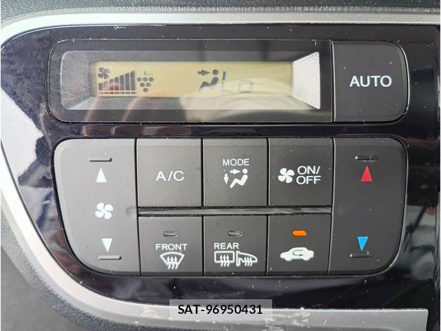 Honda N BOX 2017-06 8413862-8
