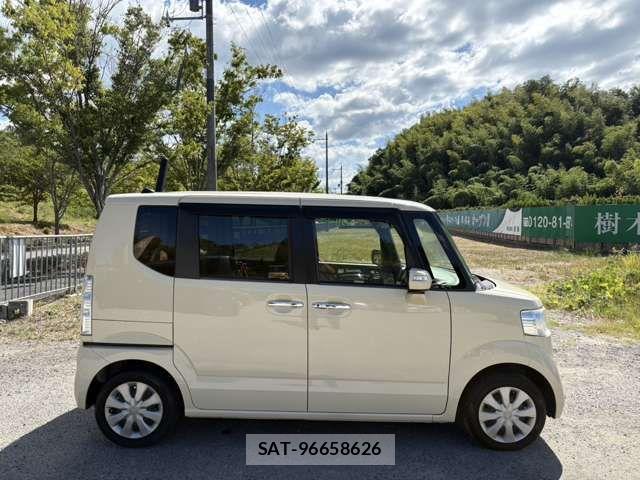 Honda N BOX 2015-06 8413866-3