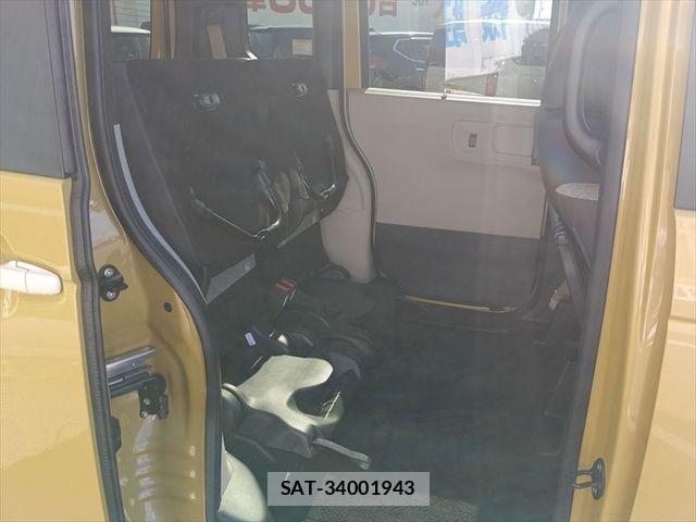 Honda N BOX 2024-08 8413856-12