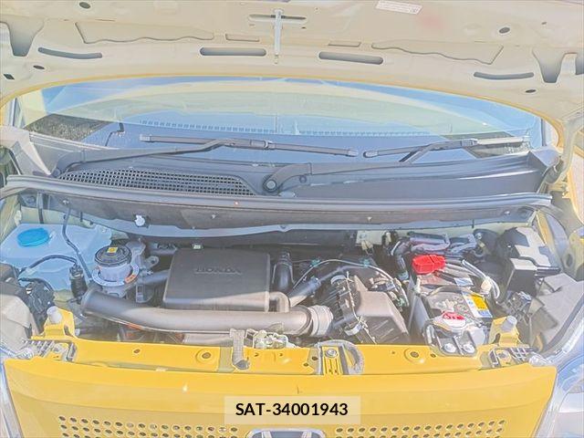 Honda N BOX 2024-08 8413856-28