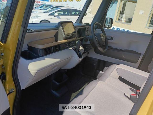 Honda N BOX 2024-08 8413856-6