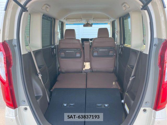 Honda N BOX 2023-09 8438483-9