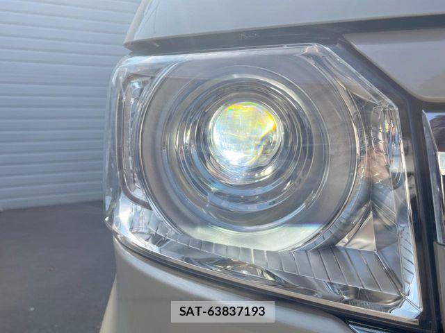 Honda N BOX 2023-09 8438483-11