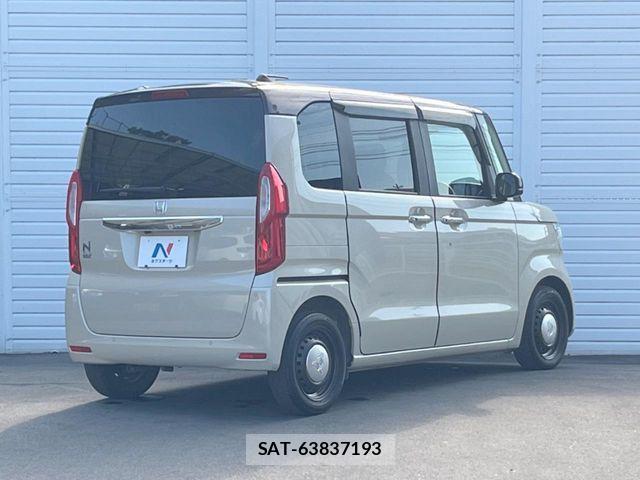 Honda N BOX 2023-09 8438483-16