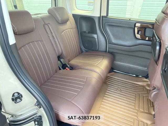 Honda N BOX 2023-09 8438483-8