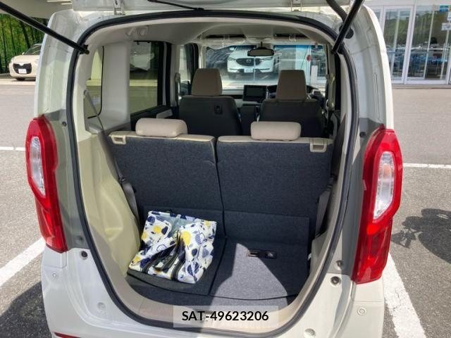 Honda N BOX 2018-05 8438522-17