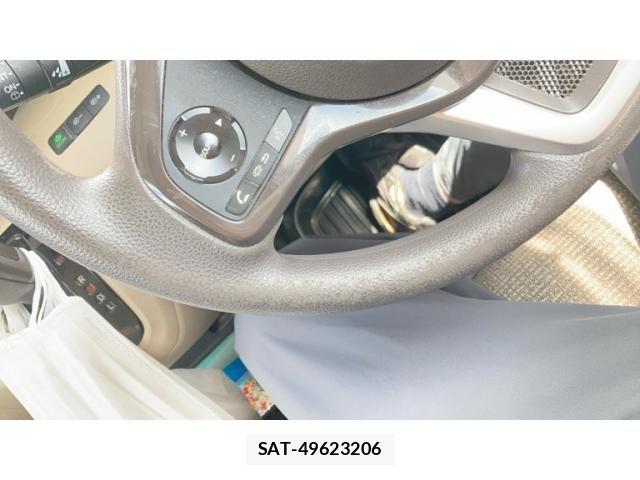 Honda N BOX 2018-05 8438522-29