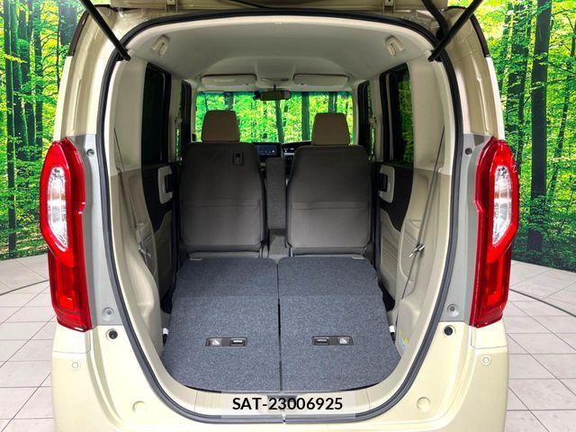 Honda N BOX 2018-06 8438496-10