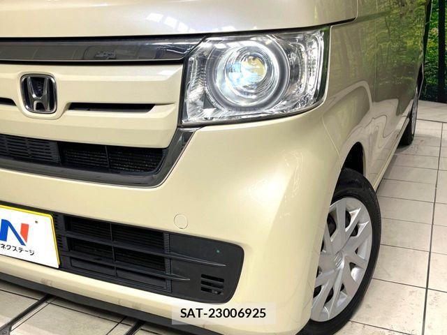 Honda N BOX 2018-06 8438496-12