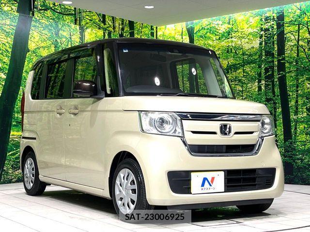 Honda N BOX 2018-06 8438496-16