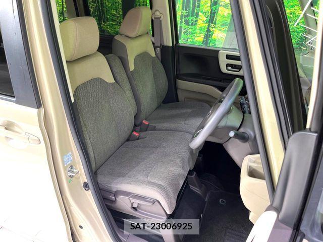 Honda N BOX 2018-06 8438496-8