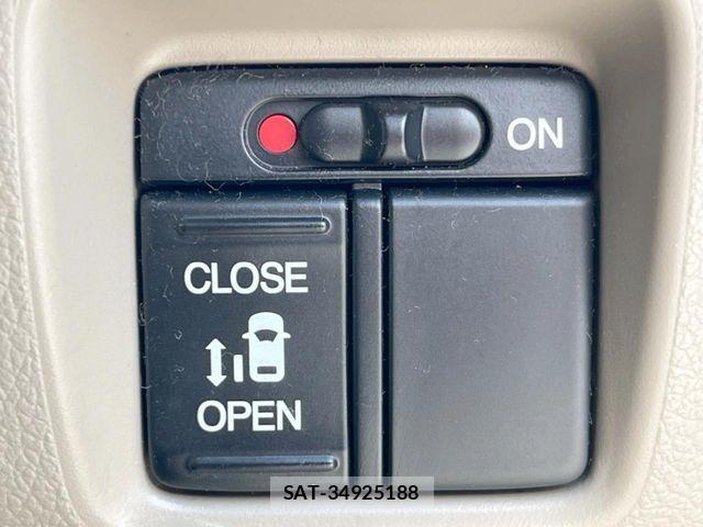 Honda N BOX 2014-07 8438513-4