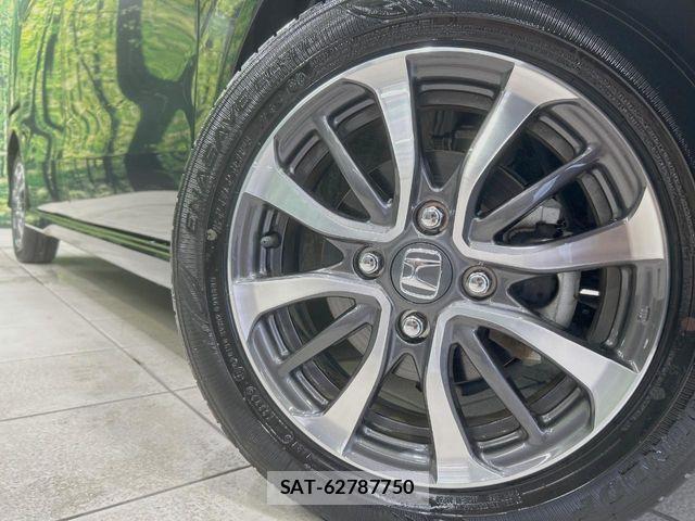 Honda N BOX 2023-10 8438477-12