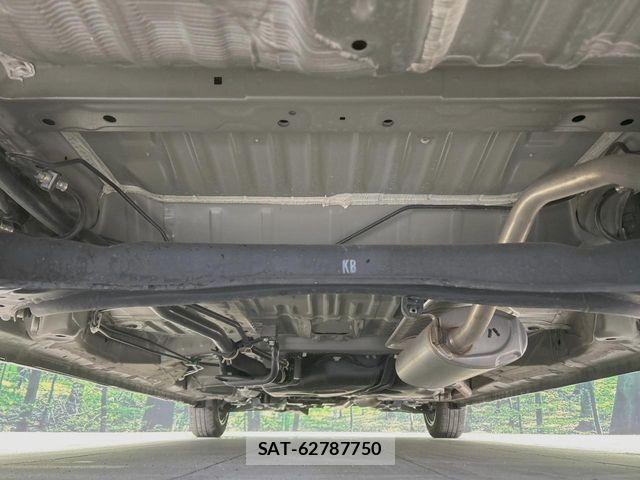 Honda N BOX 2023-10 8438477-18