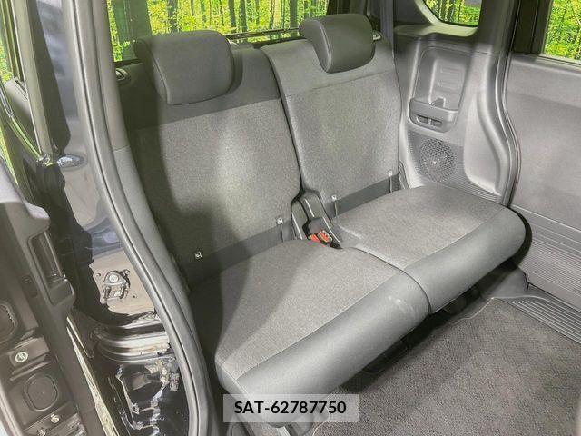 Honda N BOX 2023-10 8438477-8