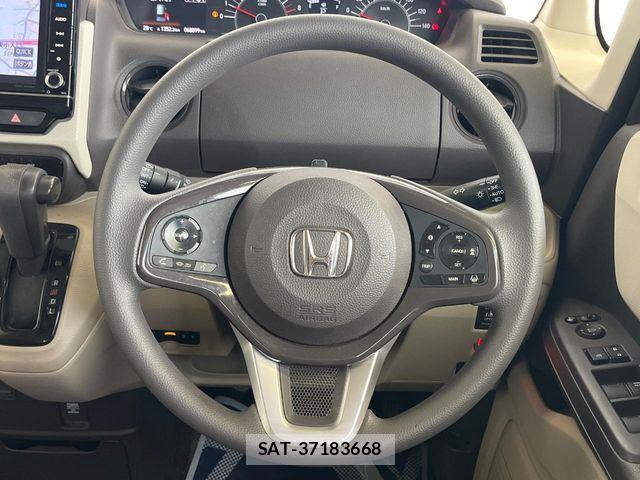 Honda N BOX 2018-07 8438504-10