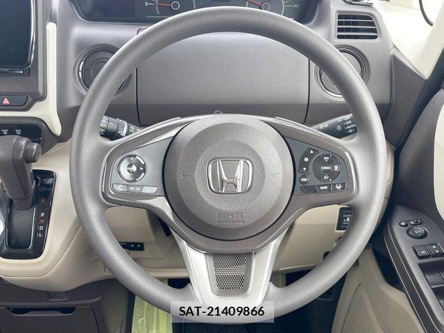 Honda N BOX 2018-06 8438502-10