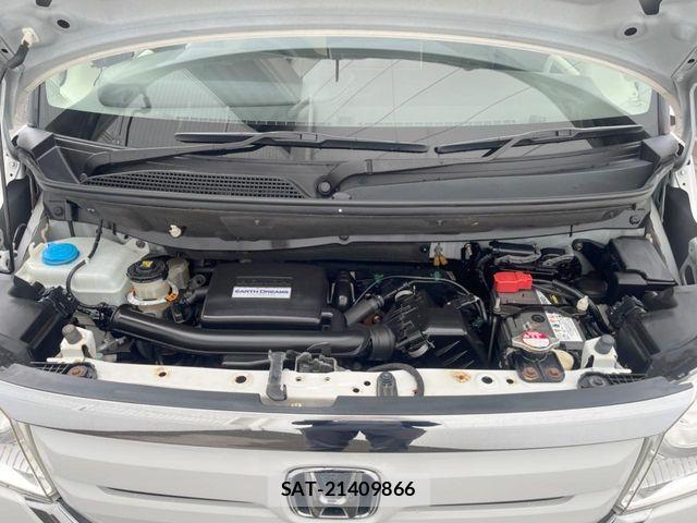 Honda N BOX 2018-06 8438502-17