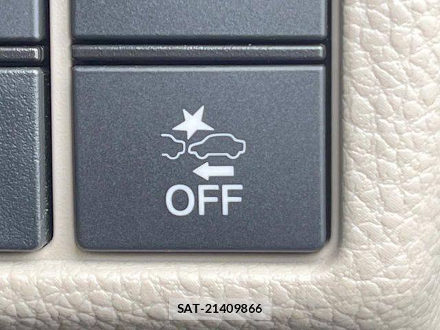 Honda N BOX 2018-06 8438502-4