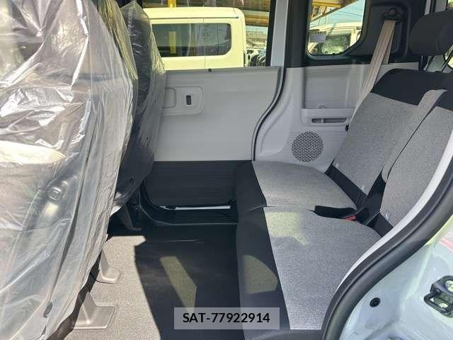 Honda N BOX 2026-06 8438479-4