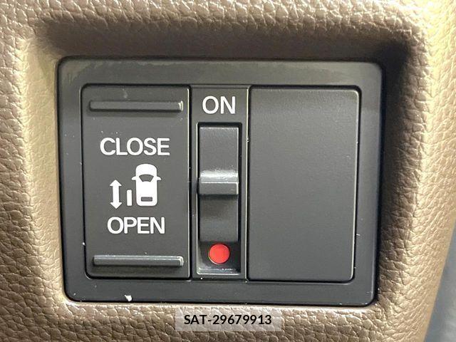 Honda N BOX 2022-06 8438487-6