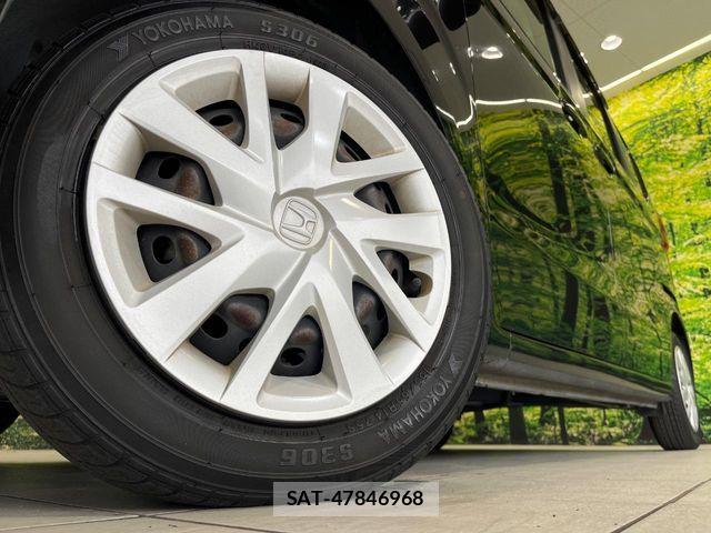 Honda N BOX 2019-08 8438497-12