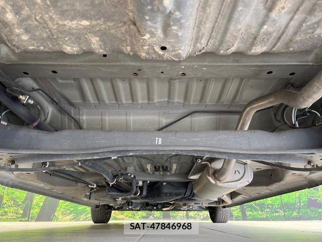 Honda N BOX 2019-08 8438497-18