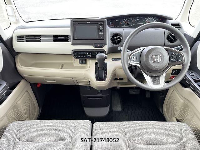 Honda N BOX 2017-09 8438499-1