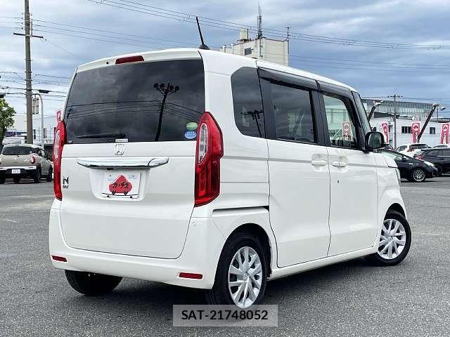 Honda N BOX 2017-09 8438499-2
