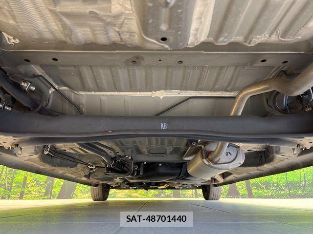 Honda N BOX 2023-09 8438495-18
