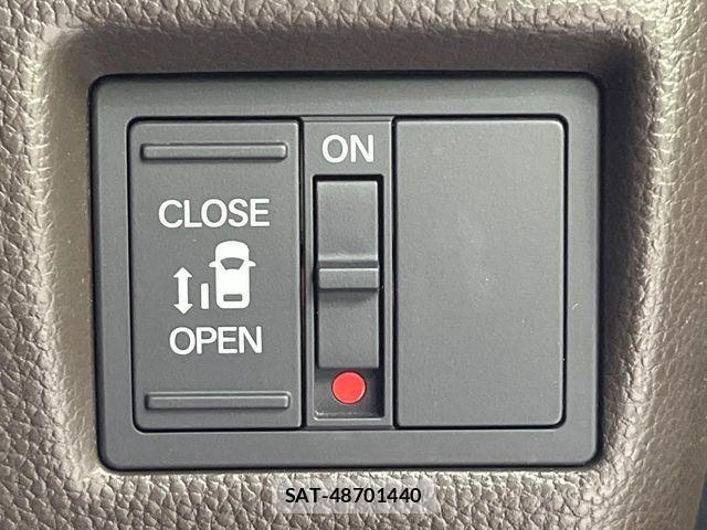 Honda N BOX 2023-09 8438495-4