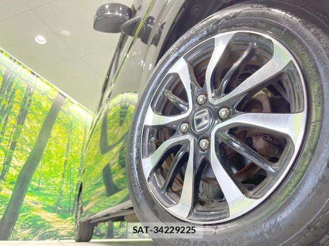 Honda N BOX 2018-03 8457137-10