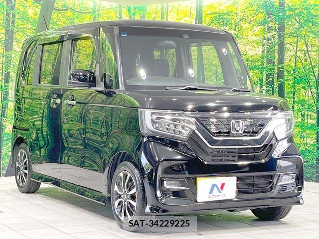 Honda N BOX 2018-03 8457137-15