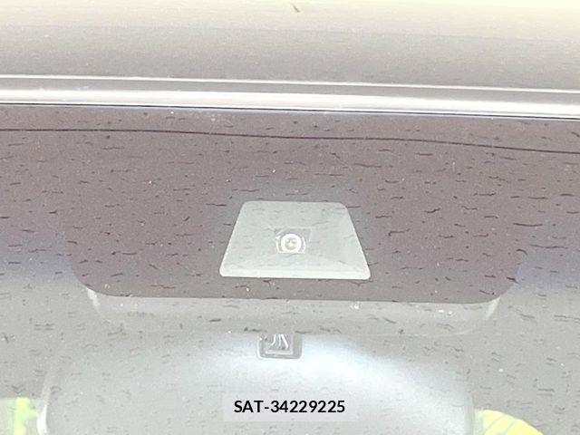 Honda N BOX 2018-03 8457137-5