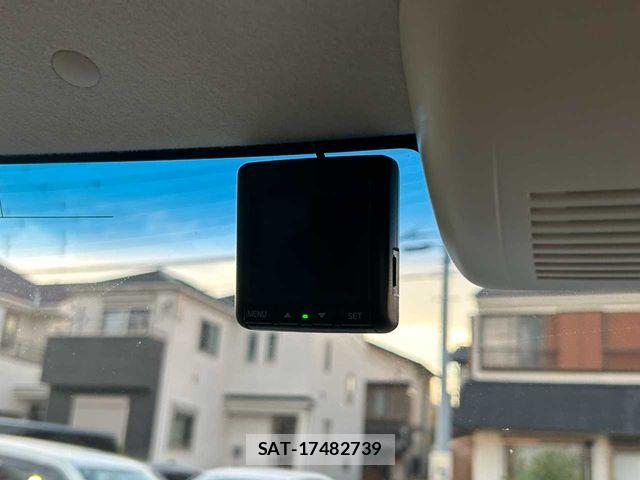 Honda N BOX 2018-01 8457997-15