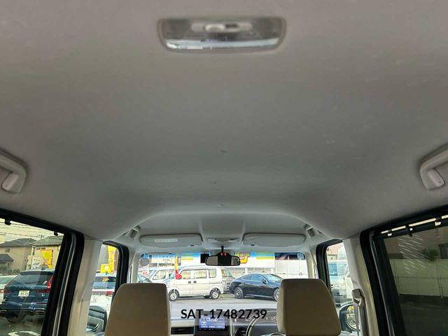 Honda N BOX 2018-01 8457997-24
