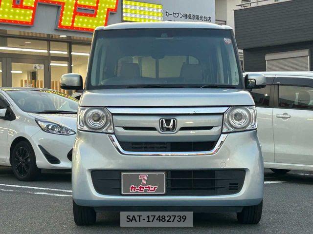 Honda N BOX 2018-01 8457997-25