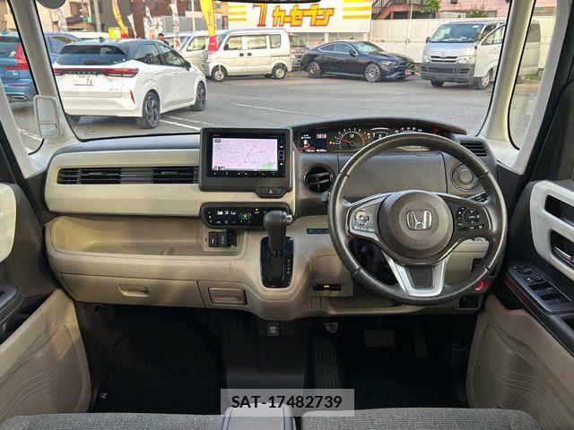 Honda N BOX 2018-01 8457997-2