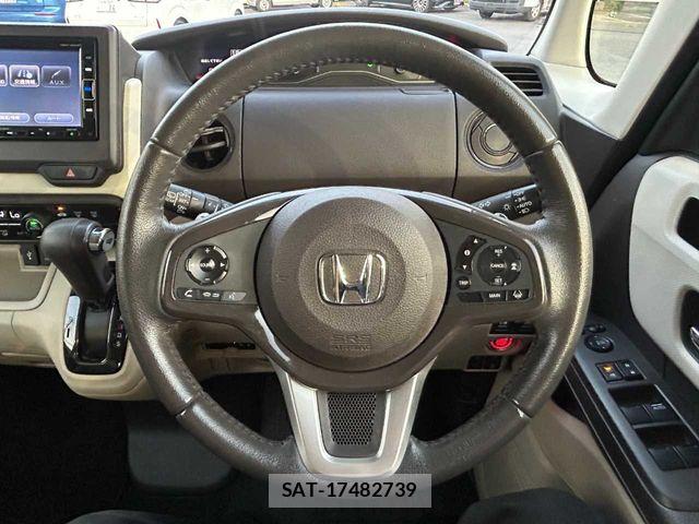 Honda N BOX 2018-01 8457997-8