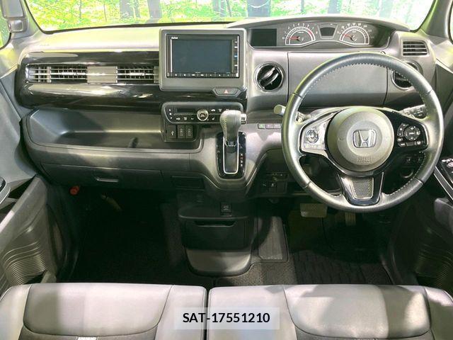 Honda N BOX 2022-01 8457977-1