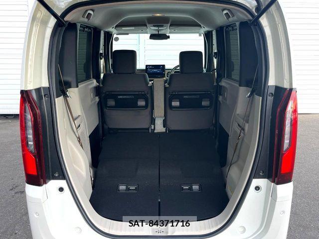 Honda N BOX 2024-04 8457982-12